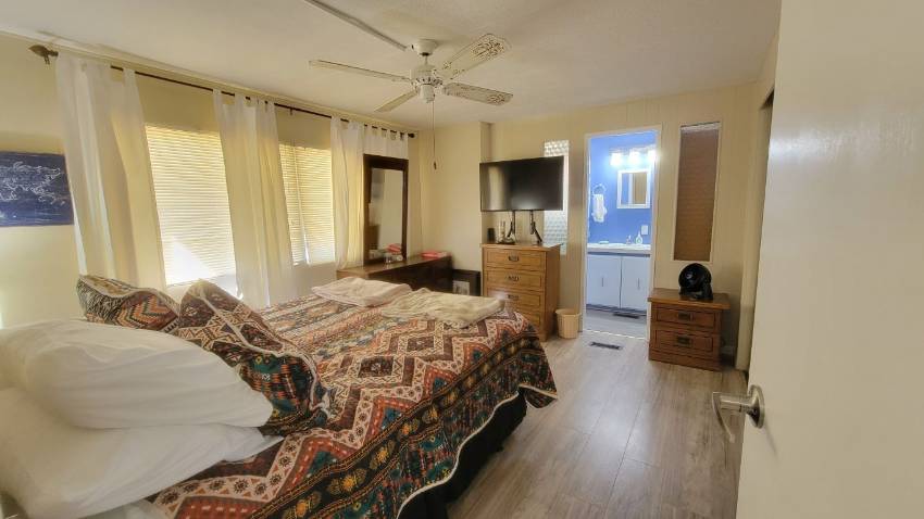 205 Rainbow Lane West a Dundee, FL Mobile or Manufactured Home for Sale